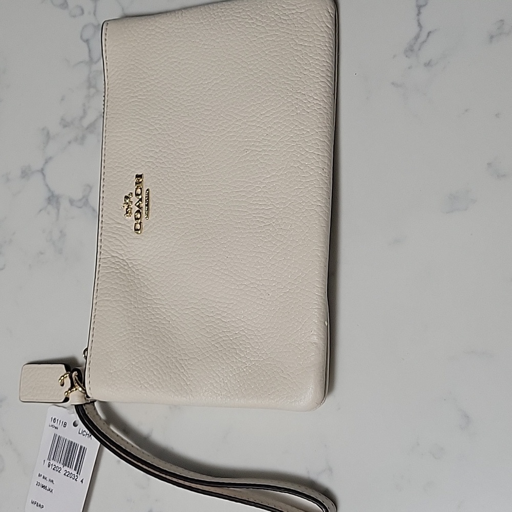 Coach New York Corner Zipper Wristlet/Purse